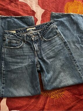 Levi’s Low Loose Jeans